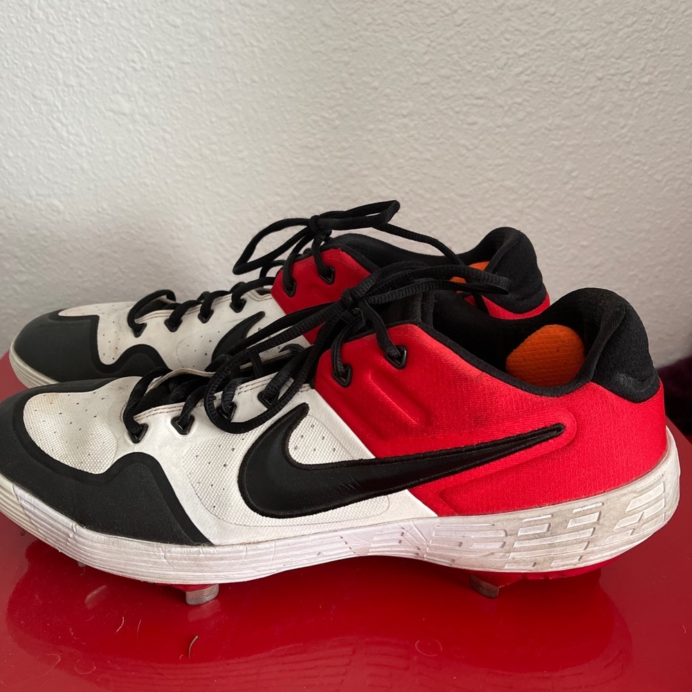 Nike Alpha M13 Huarache Elite 2 Baseball Cleats.